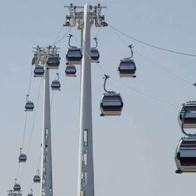 L'immagine rappresenta un impianto a fune