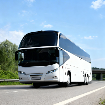 L'immagine generata tramite AI rappresenta un Autobus su strada L'immagine generata tramite AI rappresenta un Autobus su strada
