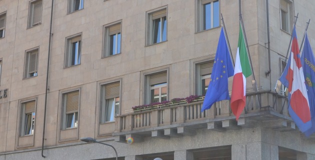 L'immagine rappresenta il palazzo della Provincia